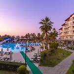Bella & Hotel Side