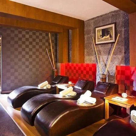 Bella & 5*